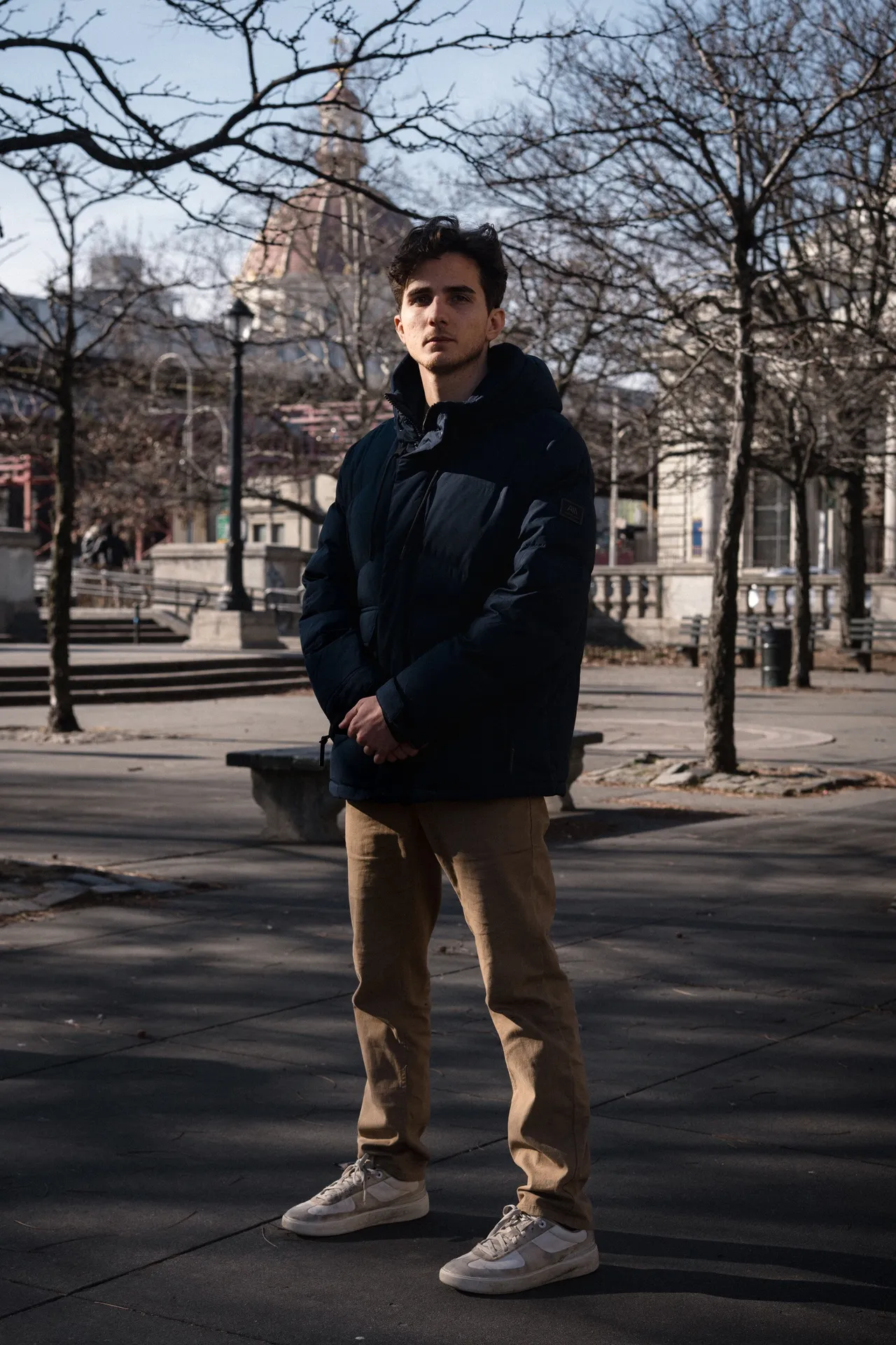 Joel Holsinger, 26, previously worked for five years as a CPA before leaving his job to focus on prediction markets. He now earns income from successful predictions and shares his analysis with a growing audience on social media.